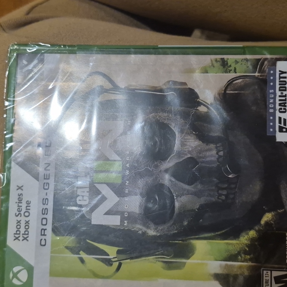 NEW--Call of Duty: Modern Warfare II Cross-Gen Edition -‎ Xbox One / Series X